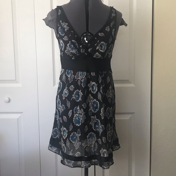 Victoria's Secret Blue Floral Night Slip, Size XS 🔴CLEARANCE🔴 - Picture 1 of 3